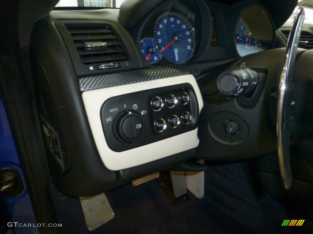 2013 Maserati GranTurismo Sport Coupe Controls Photo #73438285