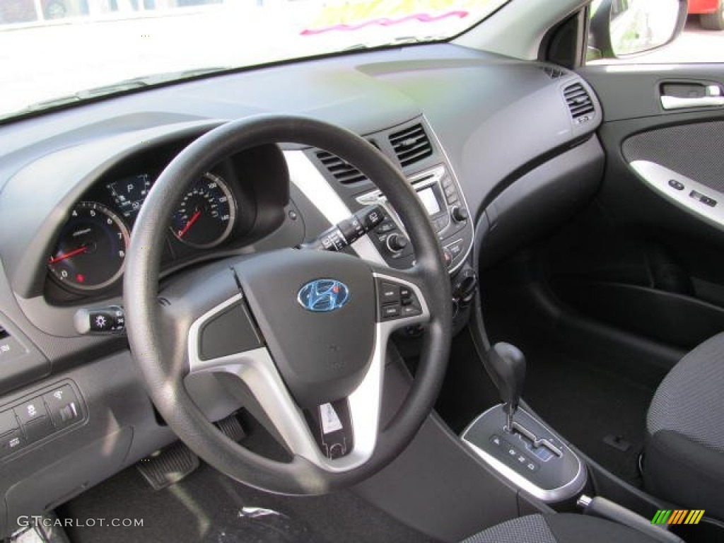 2013 Hyundai Accent GS 5 Door Black Dashboard Photo #73442399