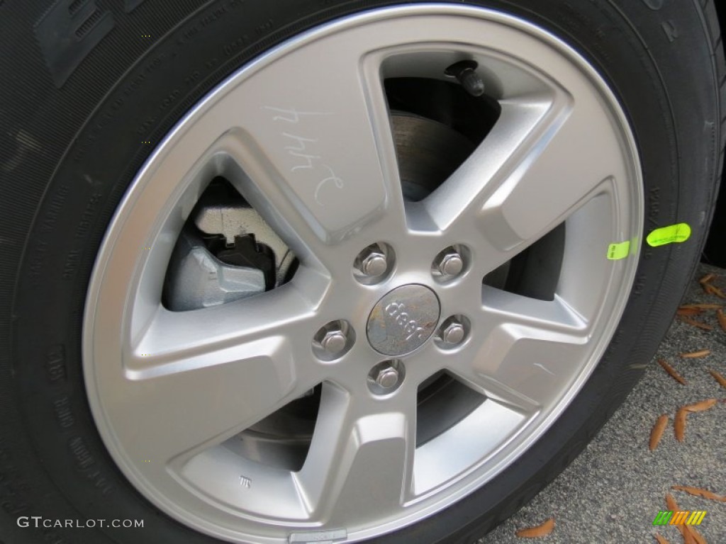 2013 Jeep Compass Latitude Wheel Photo #73443767