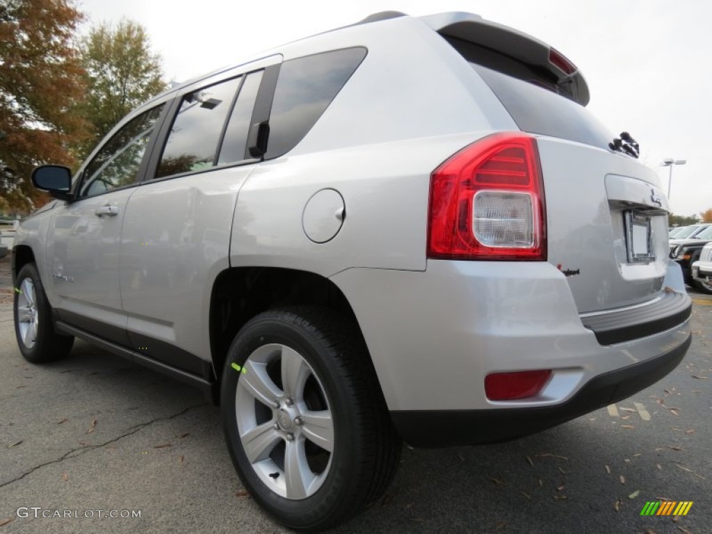 Bright Silver Metallic 2013 Jeep Compass Latitude Exterior Photo #73444009