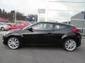 Ultra Black - Veloster  Photo No. 2