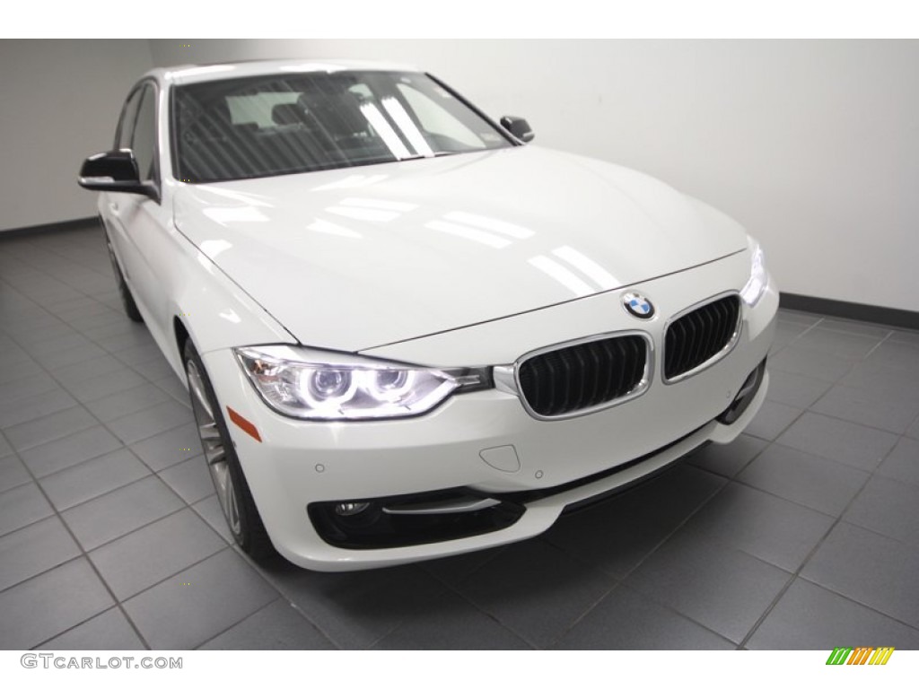 2013 3 Series 328i Sedan - Alpine White / Black photo #5