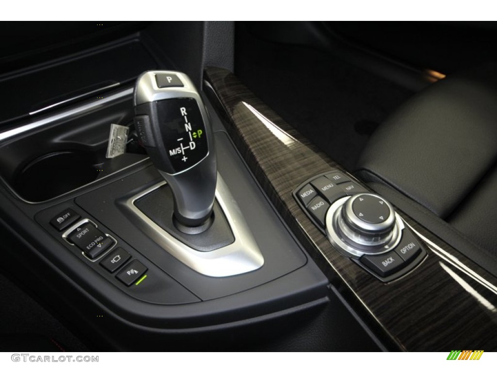 2013 3 Series 328i Sedan - Alpine White / Black photo #18