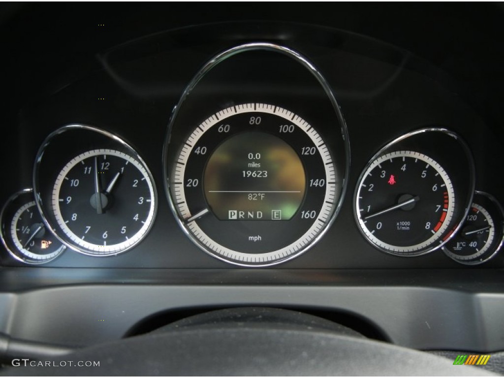 2011 E 350 Cabriolet - Arctic White / Black photo #25