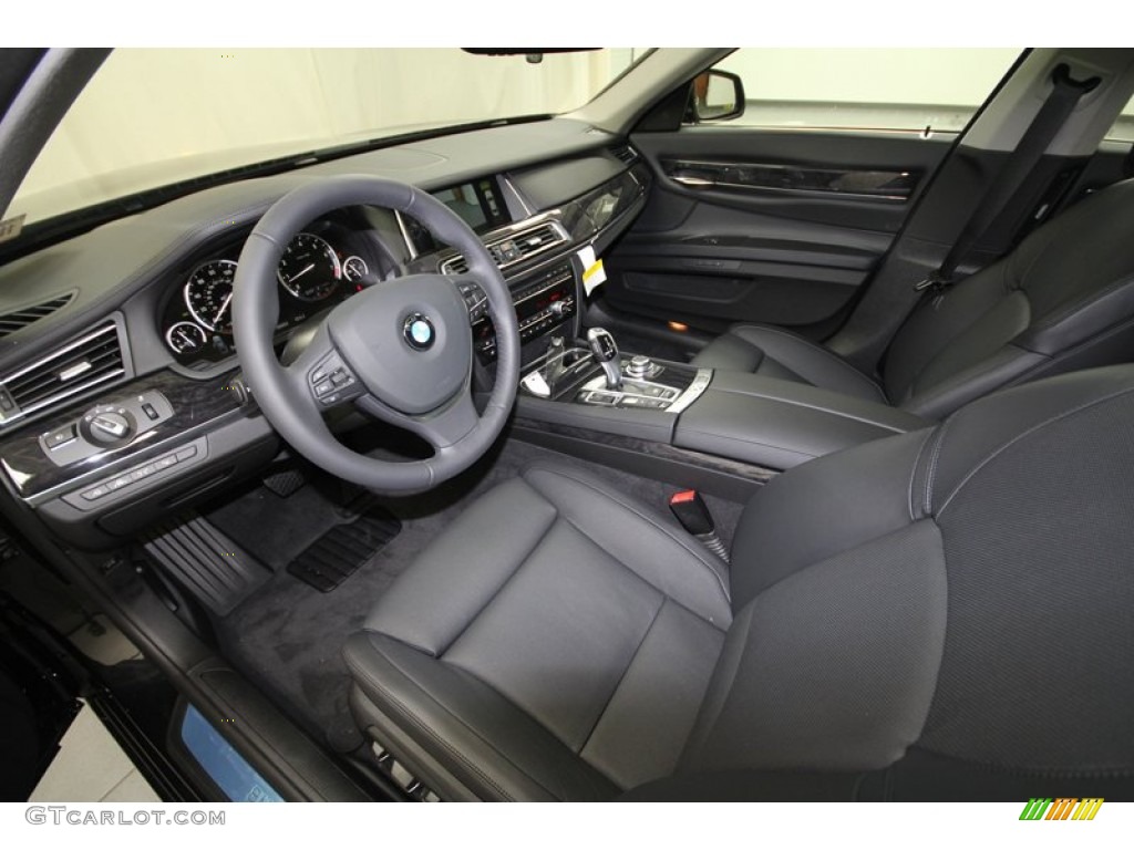 2013 7 Series 740i Sedan - Black Sapphire Metallic / Black photo #11