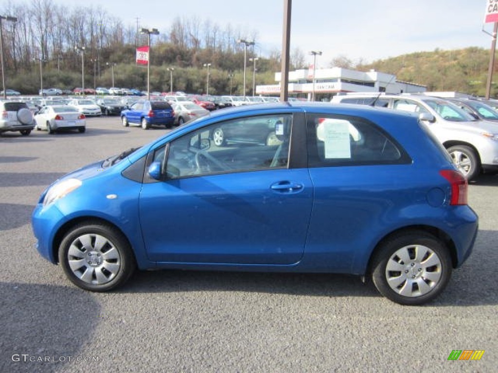 2007 Yaris 3 Door Liftback - Blazing Blue Metallic / Dark Charcoal photo #4