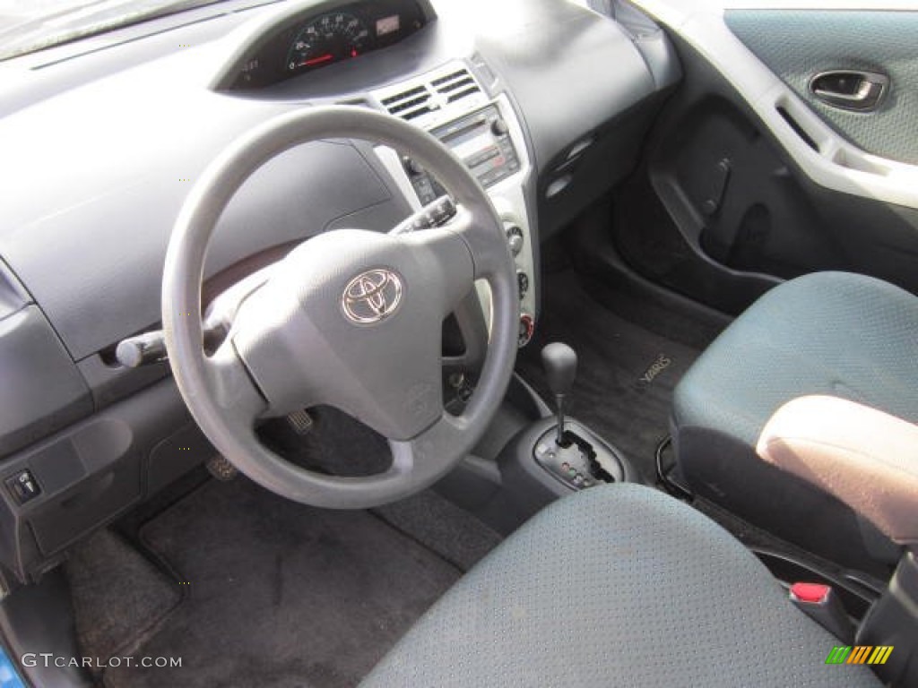 2007 Yaris 3 Door Liftback - Blazing Blue Metallic / Dark Charcoal photo #12