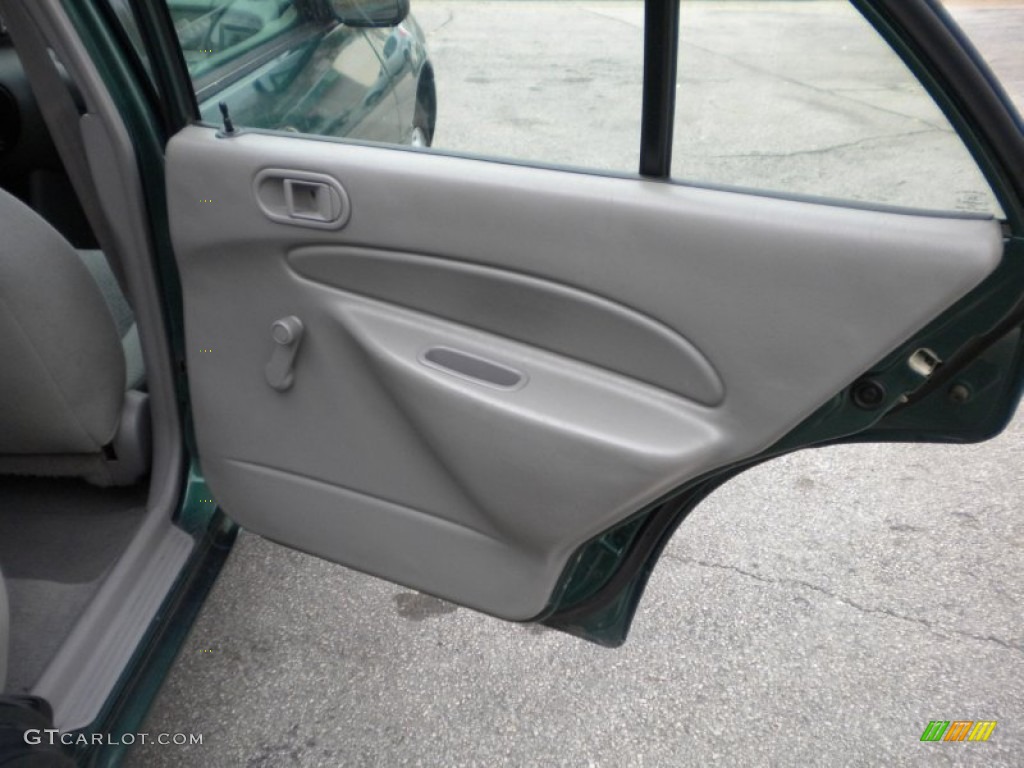 1999 Escort LX Sedan - Tropic Green Metallic / Medium Graphite photo #17