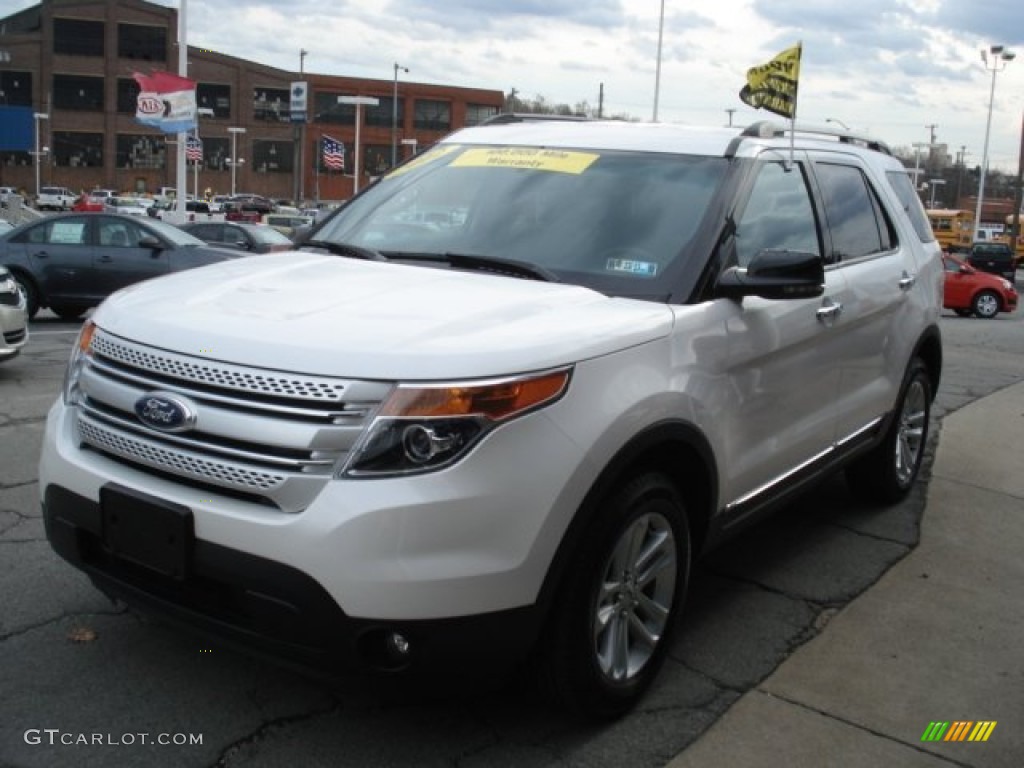 2012 Explorer XLT 4WD - White Platinum Tri-Coat / Charcoal Black photo #4