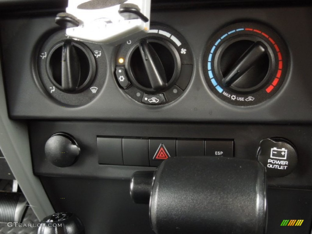2008 Jeep Wrangler Unlimited X 4x4 Controls Photo #73460384