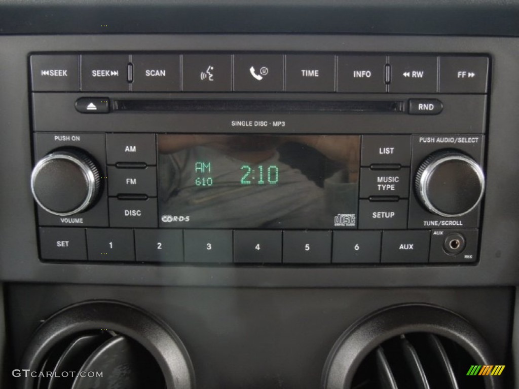 2008 Jeep Wrangler Unlimited X 4x4 Audio System Photo #73460440