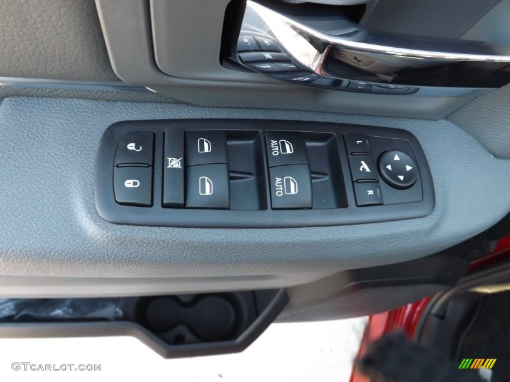 2013 Ram 1500 Lone Star Crew Cab Controls Photos