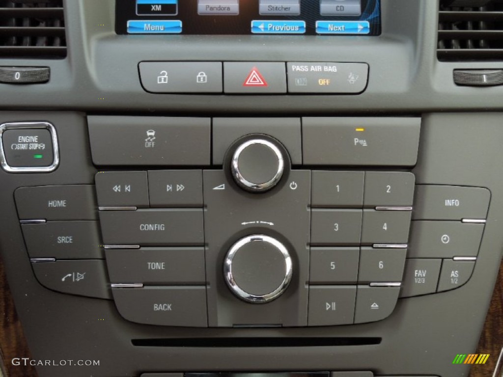 2013 Buick Regal Turbo Controls Photo #73469291