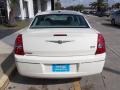 Cool Vanilla White - 300 Touring Photo No. 3