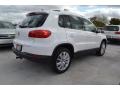 Candy White - Tiguan SE Photo No. 2