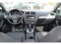 Black Uni - Jetta SE Sedan Photo No. 5