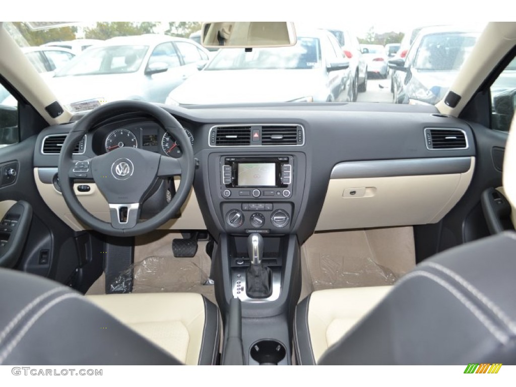 2013 Volkswagen Jetta SEL Sedan 2 Tone Black/Cornsilk Dashboard Photo #73474256