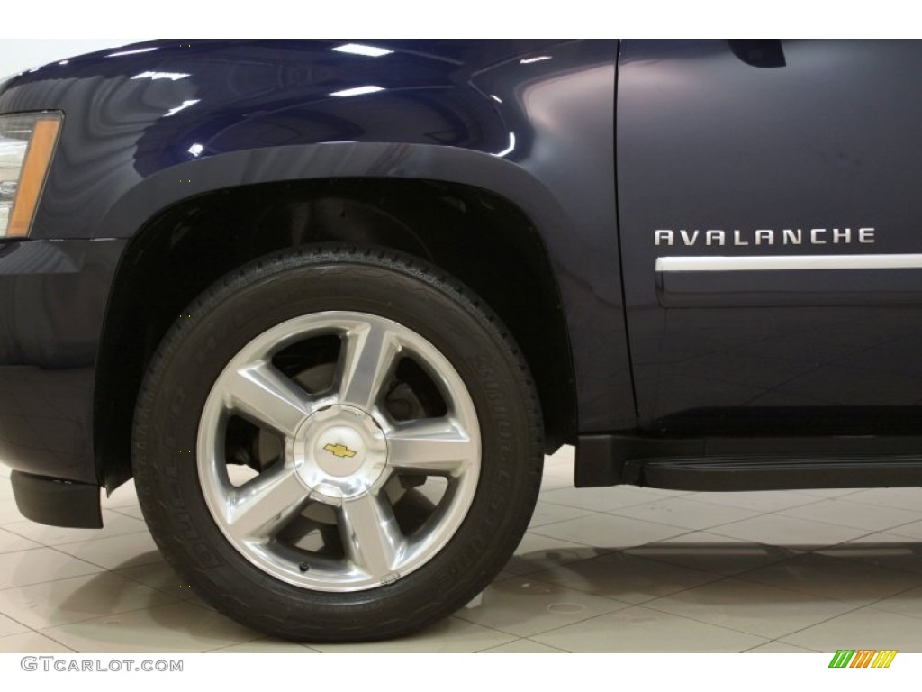 2010 Avalanche LTZ 4x4 - Imperial Blue Metallic / Ebony photo #43