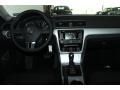 Black - Passat 2.5L SE Photo No. 15