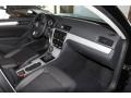 Black - Passat 2.5L SE Photo No. 20