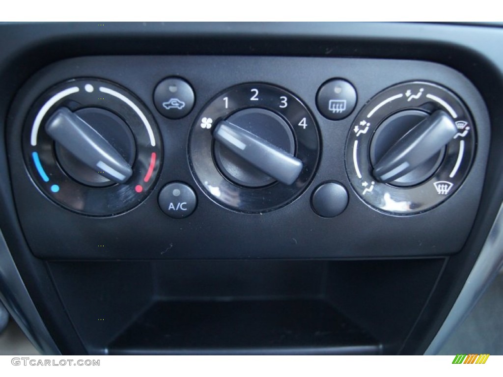 2011 Suzuki SX4 Sedan LE Controls Photo #73476488