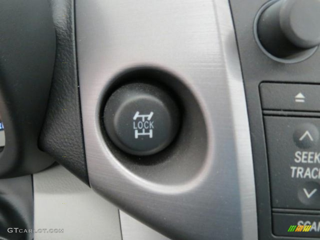 2007 RAV4 4WD - Black / Ash Gray photo #20