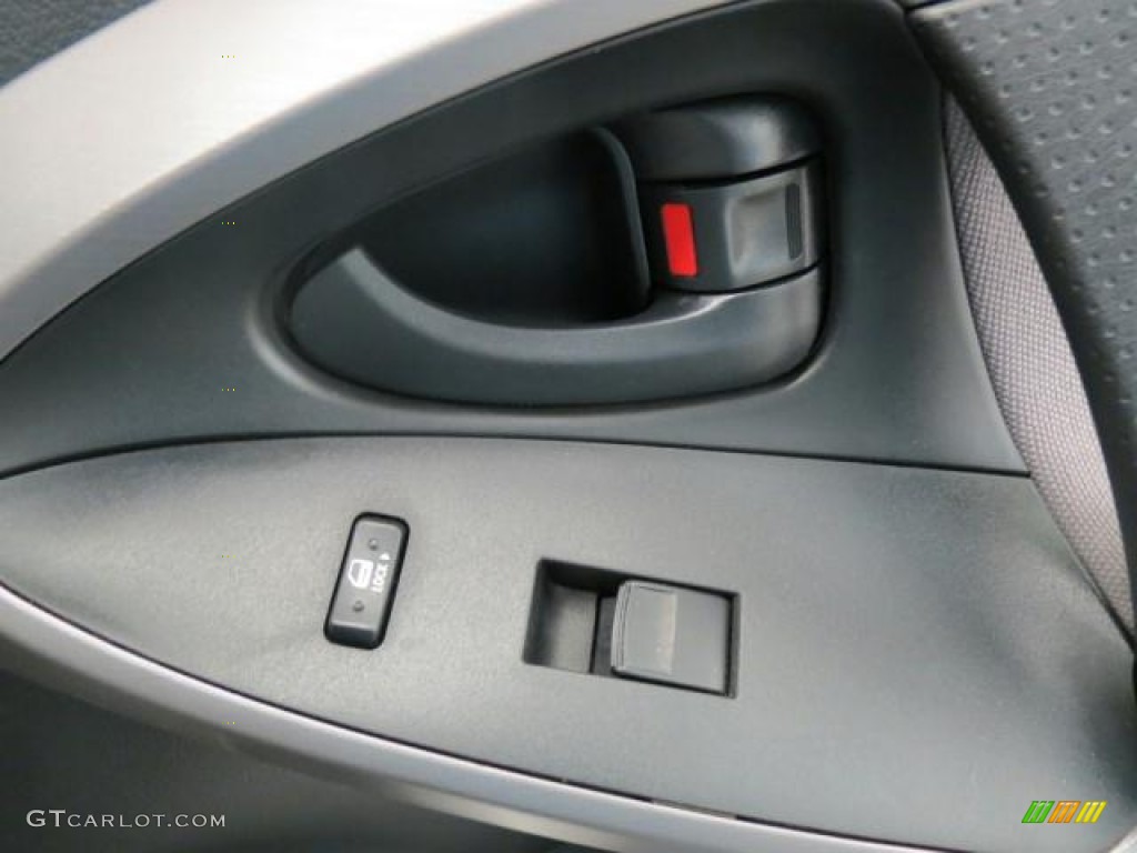 2007 RAV4 4WD - Black / Ash Gray photo #22