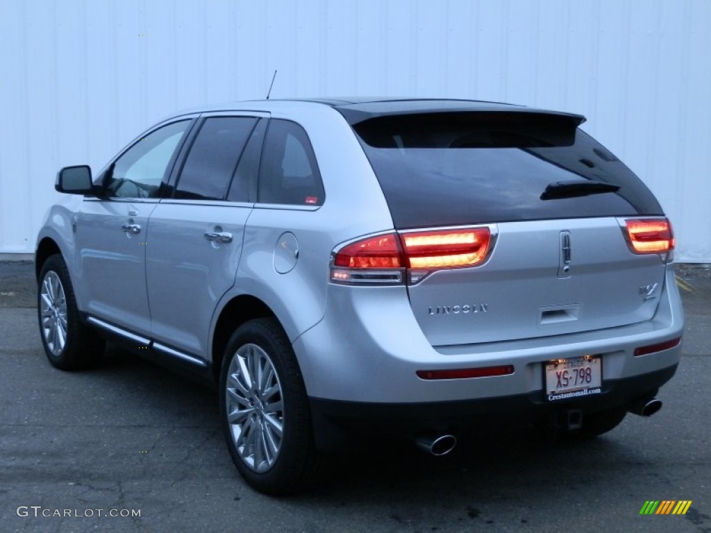 2011 MKX AWD - Ingot Silver Metallic / Charcoal Black photo #6