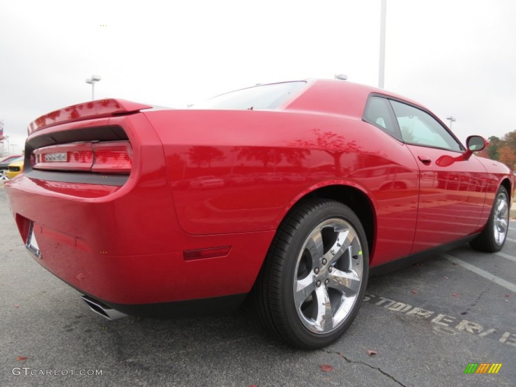 2013 Challenger SXT Plus - Redline 3-Coat Pearl / Dark Slate Gray photo #3