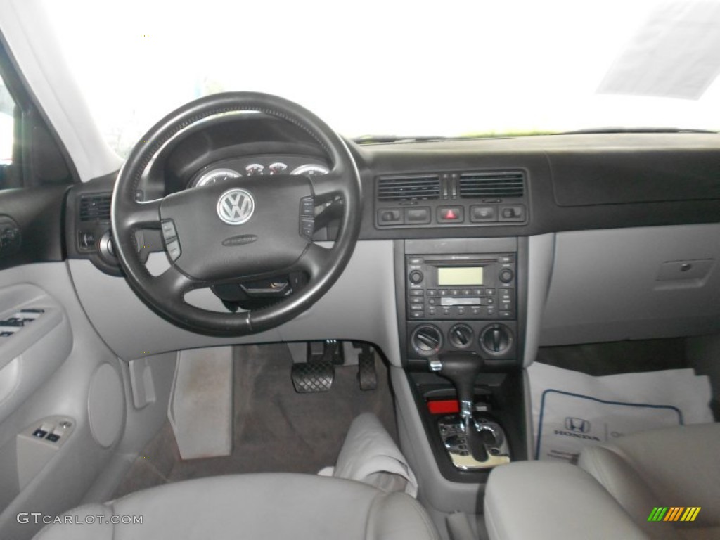 2004 Jetta GLS 1.8T Sedan - Galactic Blue Metallic / Grey photo #5