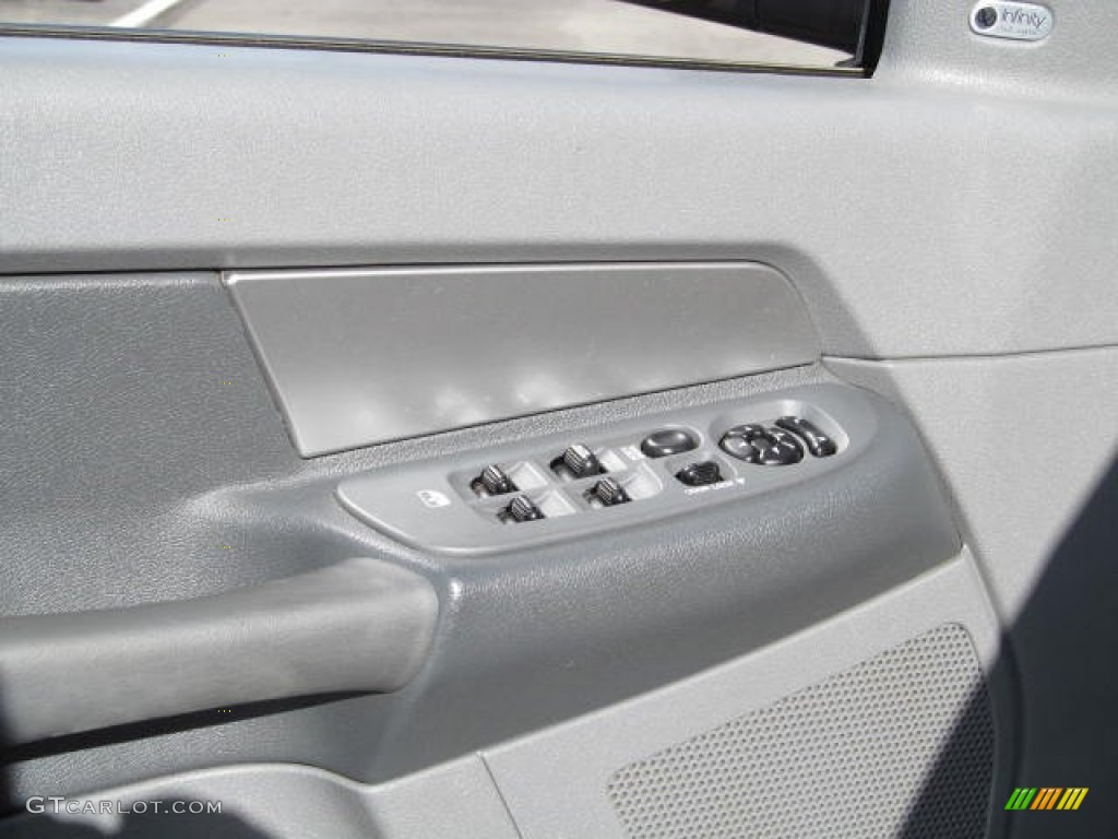 2008 Ram 2500 SLT Quad Cab 4x4 - Bright White / Medium Slate Gray photo #16