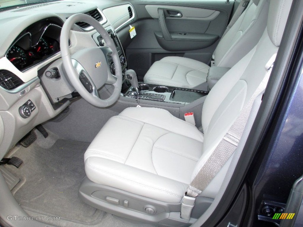Dark Titanium/Light Titanium Interior 2013 Chevrolet Traverse LT Photo #73482248