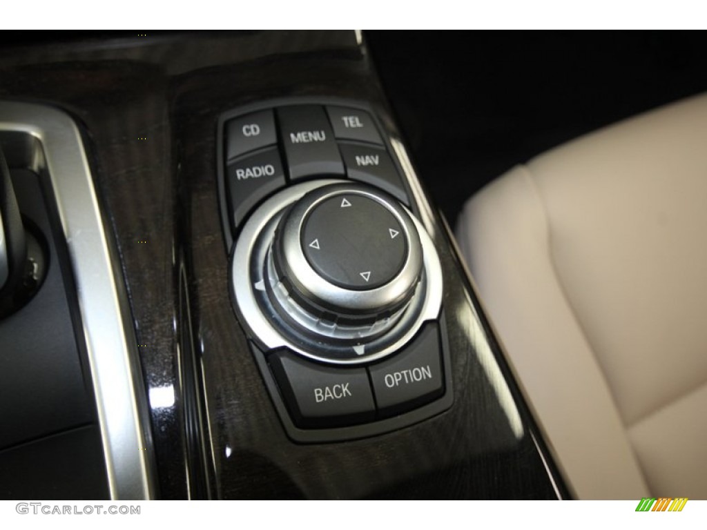 2012 BMW 5 Series 535i Sedan Controls Photo #73483235