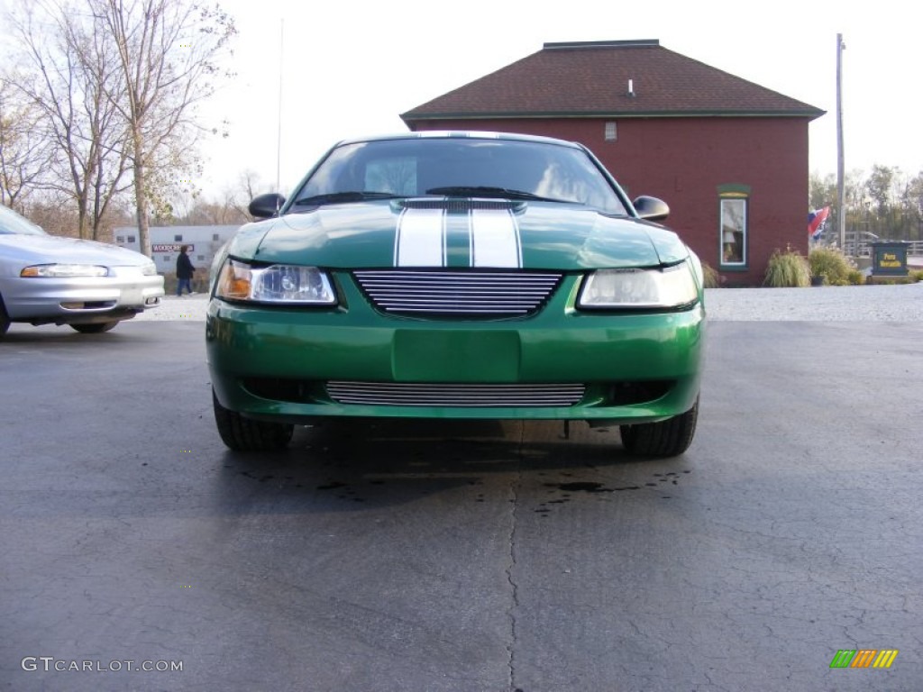 2000 Mustang V6 Coupe - Electric Green Metallic / Medium Graphite photo #8
