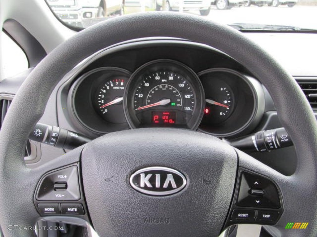 2013 Kia Rio LX Sedan Gauges Photos