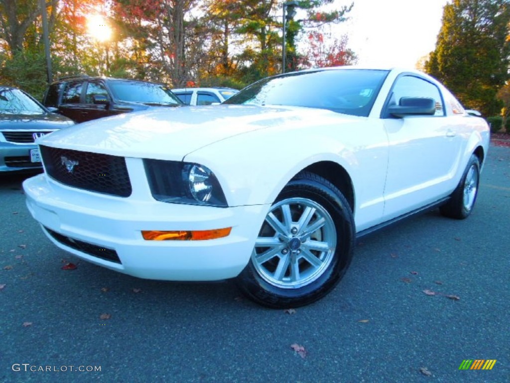 2006 Mustang V6 Premium Coupe - Performance White / Red/Dark Charcoal photo #1