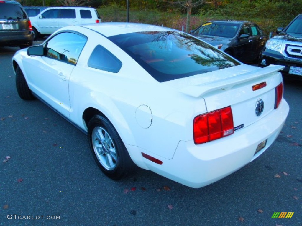 2006 Mustang V6 Premium Coupe - Performance White / Red/Dark Charcoal photo #5