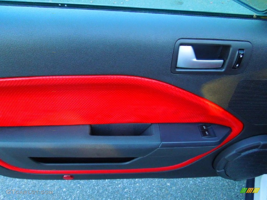 2006 Ford Mustang V6 Premium Coupe Door Panel Photos
