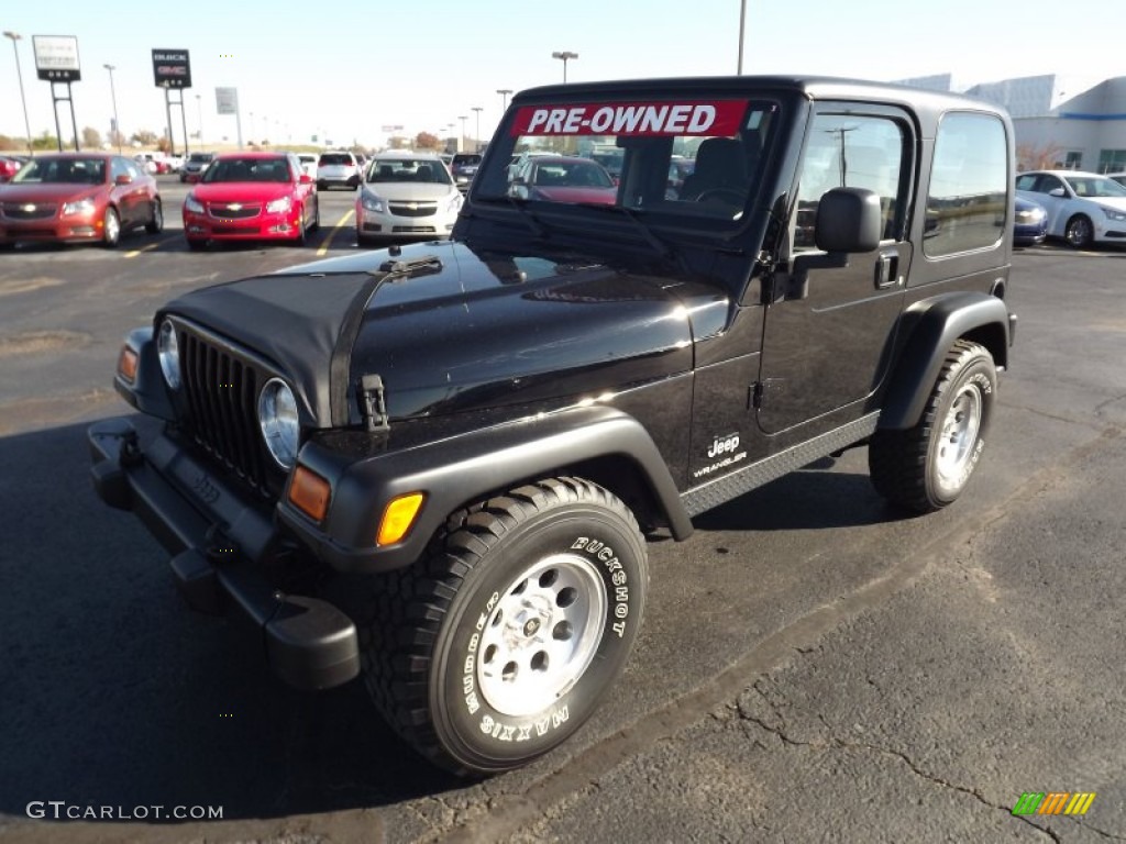 2004 Wrangler X 4x4 - Black / Dark Slate Gray photo #1
