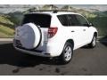 Super White - RAV4 4WD Photo No. 3