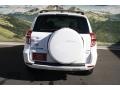 Super White - RAV4 4WD Photo No. 8