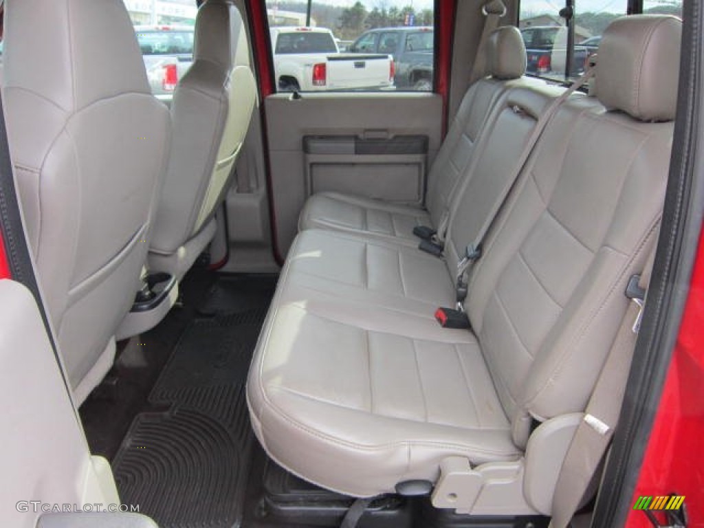 2008 F350 Super Duty XLT Crew Cab 4x4 Dually - Bright Red / Medium Stone photo #14