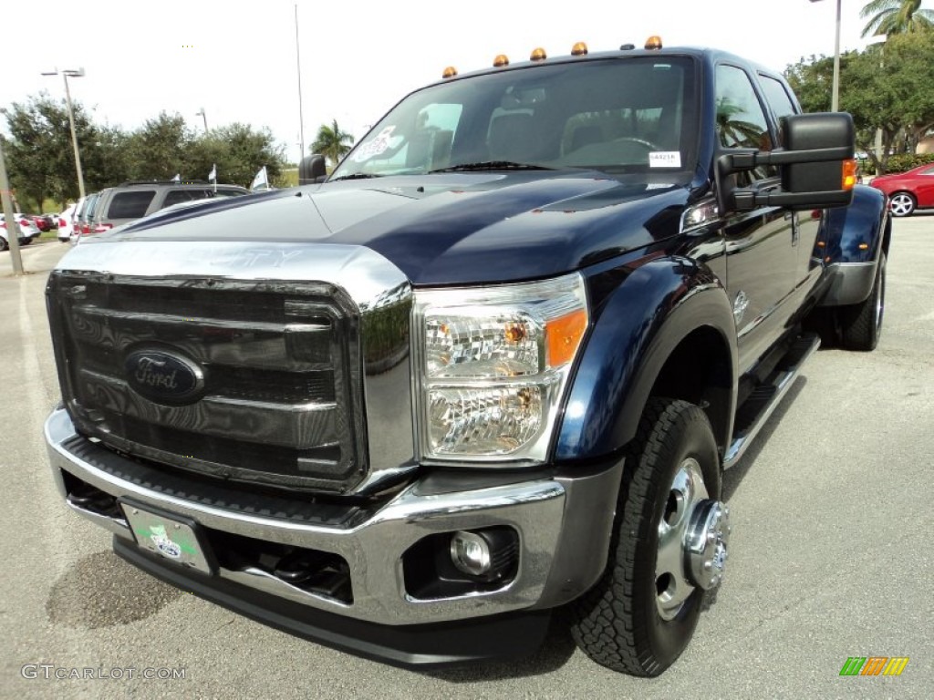 2011 F450 Super Duty Lariat Crew Cab 4x4 Dually - Dark Blue Pearl / Black Two Tone photo #14