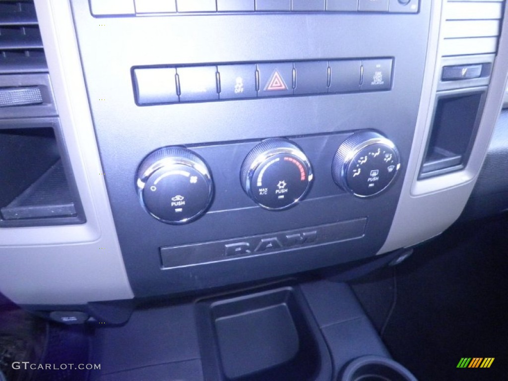 2012 Ram 2500 HD ST Regular Cab 4x4 - Bright White / Dark Slate/Medium Graystone photo #9