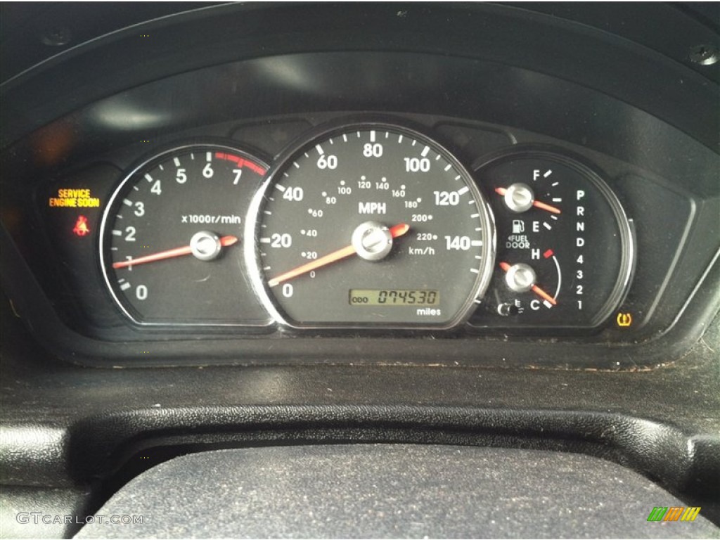 2006 Endeavor LS AWD - Liquid Silver Metallic / Charcoal photo #12