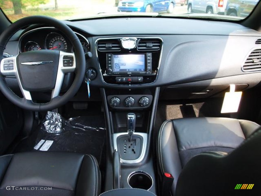 2013 Chrysler 200 S Convertible Black Dashboard Photo #73494554