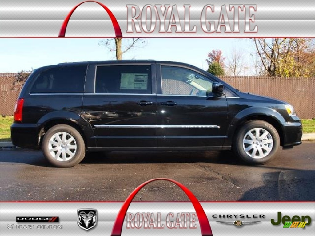2013 Town & Country Touring - Brilliant Black Crystal Pearl / Dark Frost Beige/Medium Frost Beige photo #1