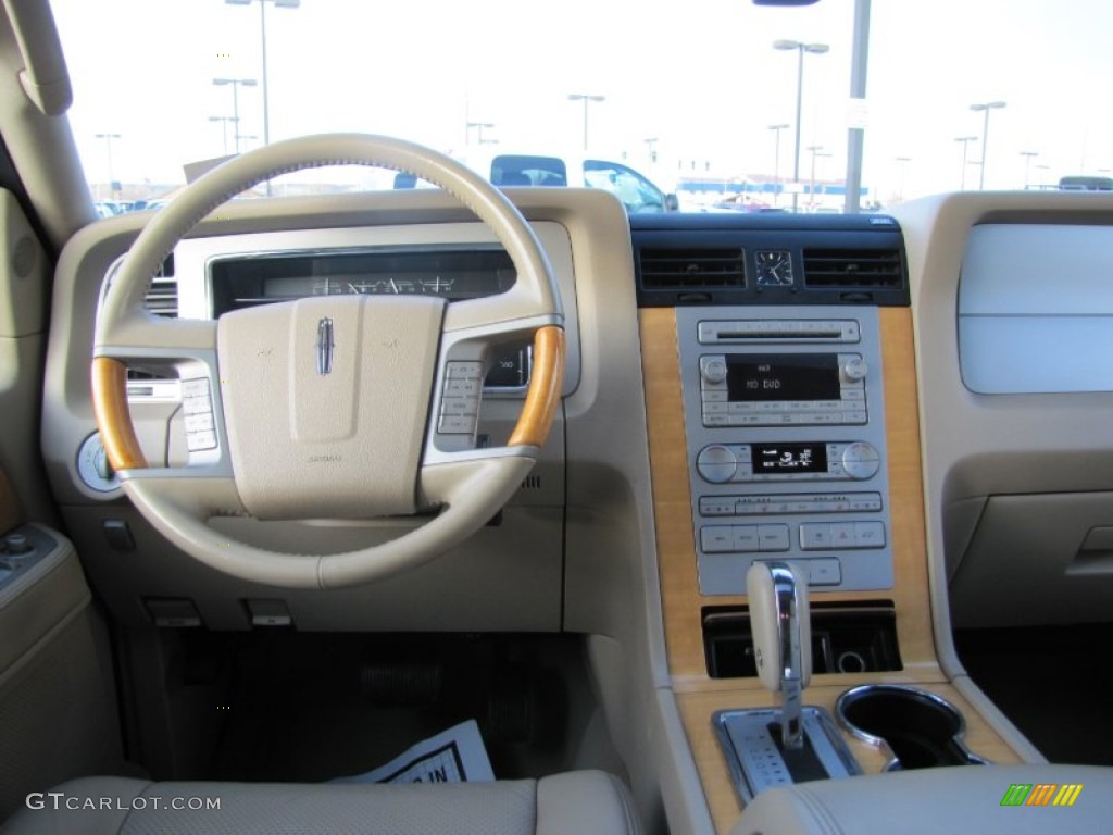 2007 Lincoln Navigator Ultimate 4x4 Dashboard Photos