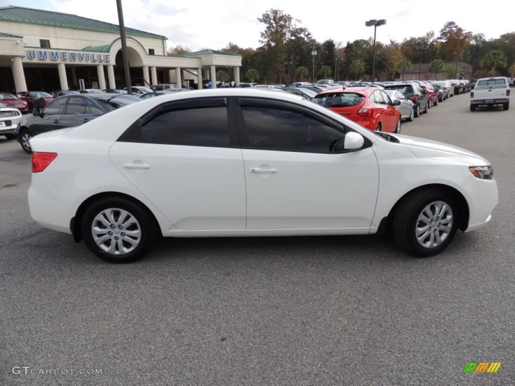 2013 Forte LX - Clear White / Stone photo #12