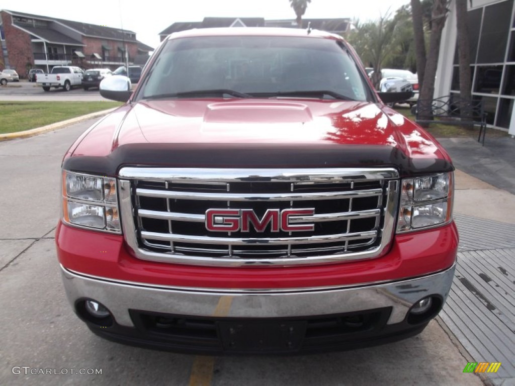 2008 Sierra 1500 SLE Crew Cab - Fire Red / Light Cashmere photo #2